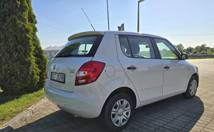 Skoda Fabia cena 9499 przebieg: 251839, rok produkcji 2010 z Śmigiel małe 172